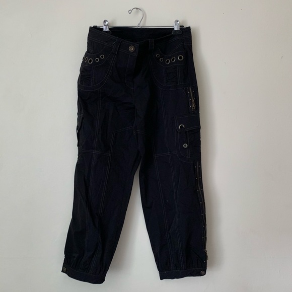 Black Contrast Stitch Cargo Pants - Picture 5 of 6